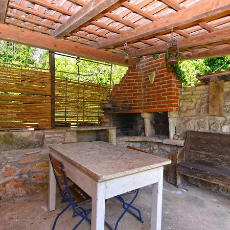 Διαμέρισμα Apartment Edo 2075